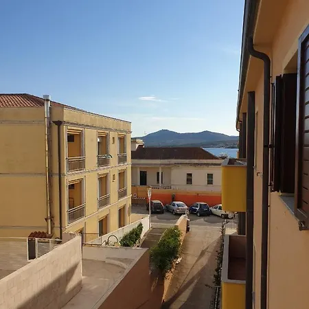 Capo Figari 9, Appartamento A Golfo Aranci Exterior photo